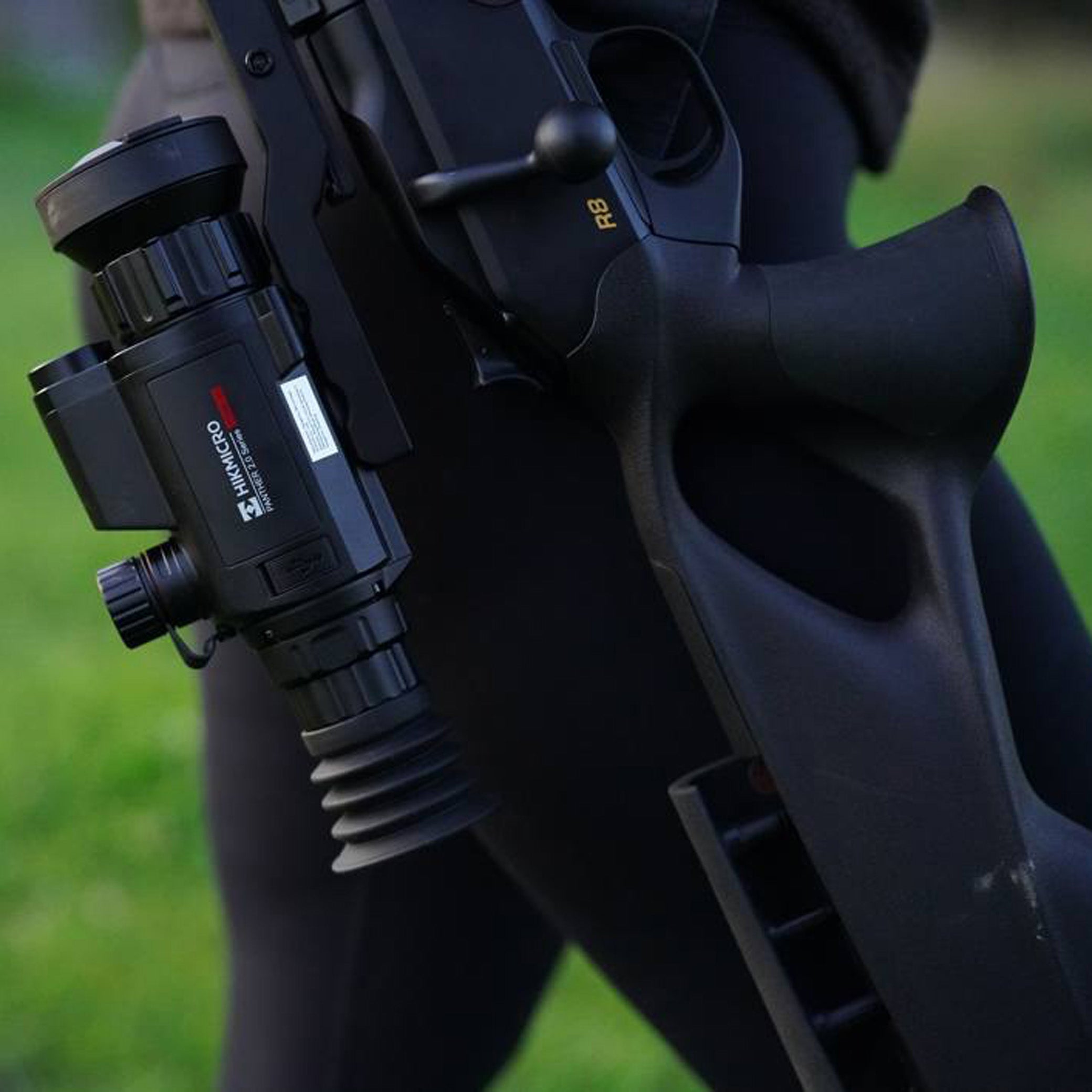 Hikmicro Panther PQ35L 2.0 Thermal Imaging Scope with LRF Hikmicro Panther PQ35L 2.0 Thermal Imaging Scope with LRF