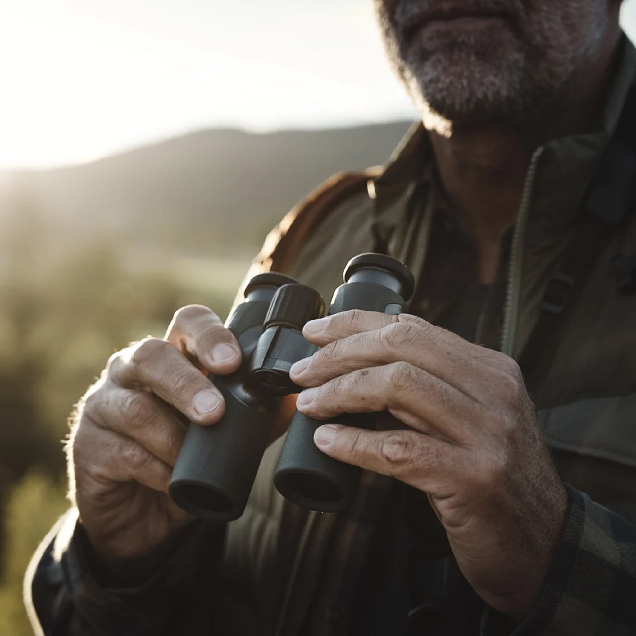 Swarovski CL Pocket 8x25 Binoculars GWN- Green Wild Nature Case- CL825GWN (Geen/Green Case) Swarovski CL Pocket 8x25 Binoculars GWN- Green Wild Nature Case- CL825GWN (Geen/Green Case)