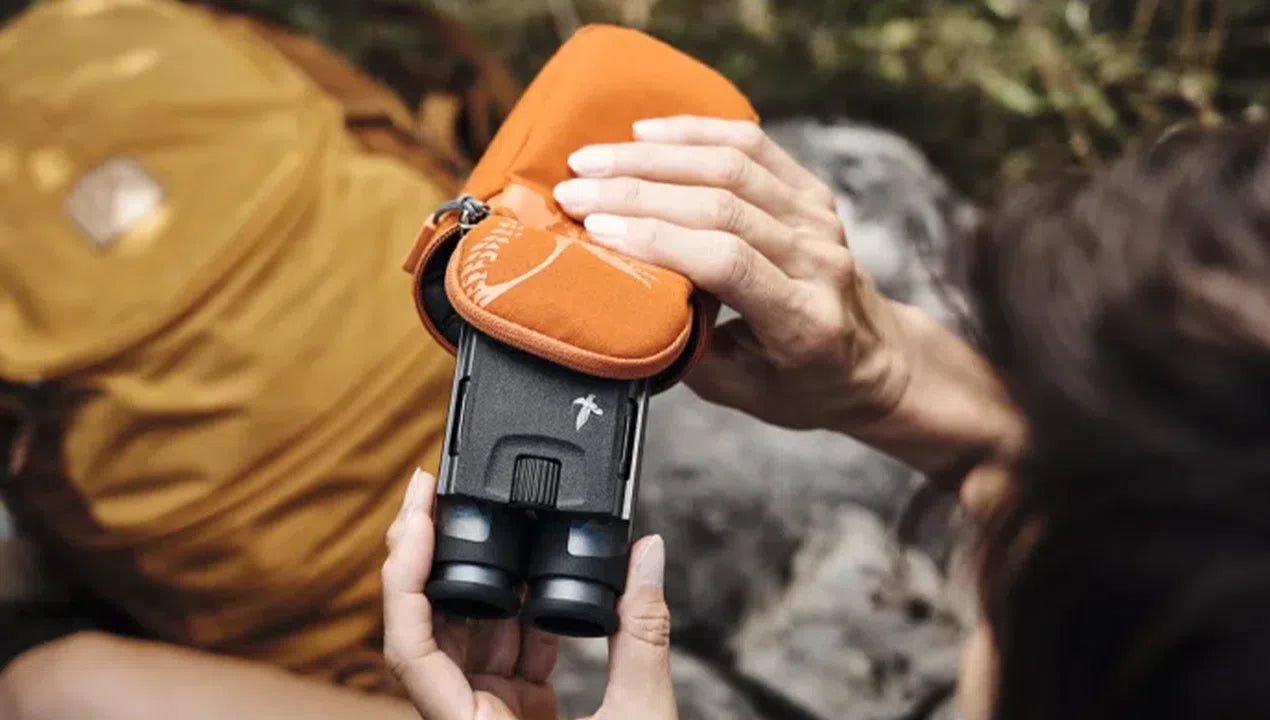 Swarovski CL Pocket 10x25 Binoculars GWN- Green Wild Nature Case- CL1025GWN (Green/Green Case) Swarovski CL Pocket 10x25 Binoculars GWN- Green Wild Nature Case- CL1025GWN (Green/Green Case)