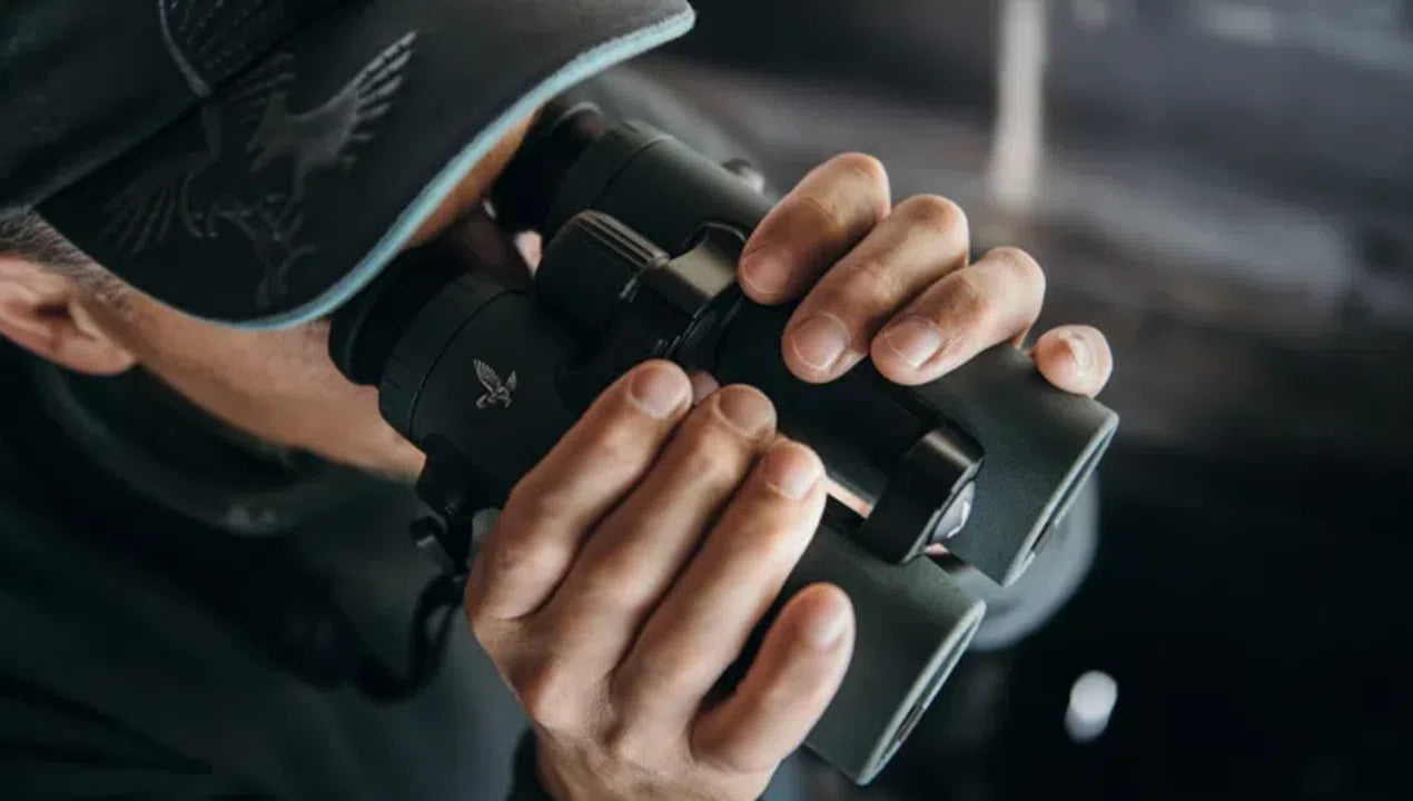 Swarovski EL 10x42 2000 Meters Rangefinder Binoculars- EL1042RTA (Range Green) Swarovski EL 10x42 2000 Meters Rangefinder Binoculars- EL1042RTA (Range Green)