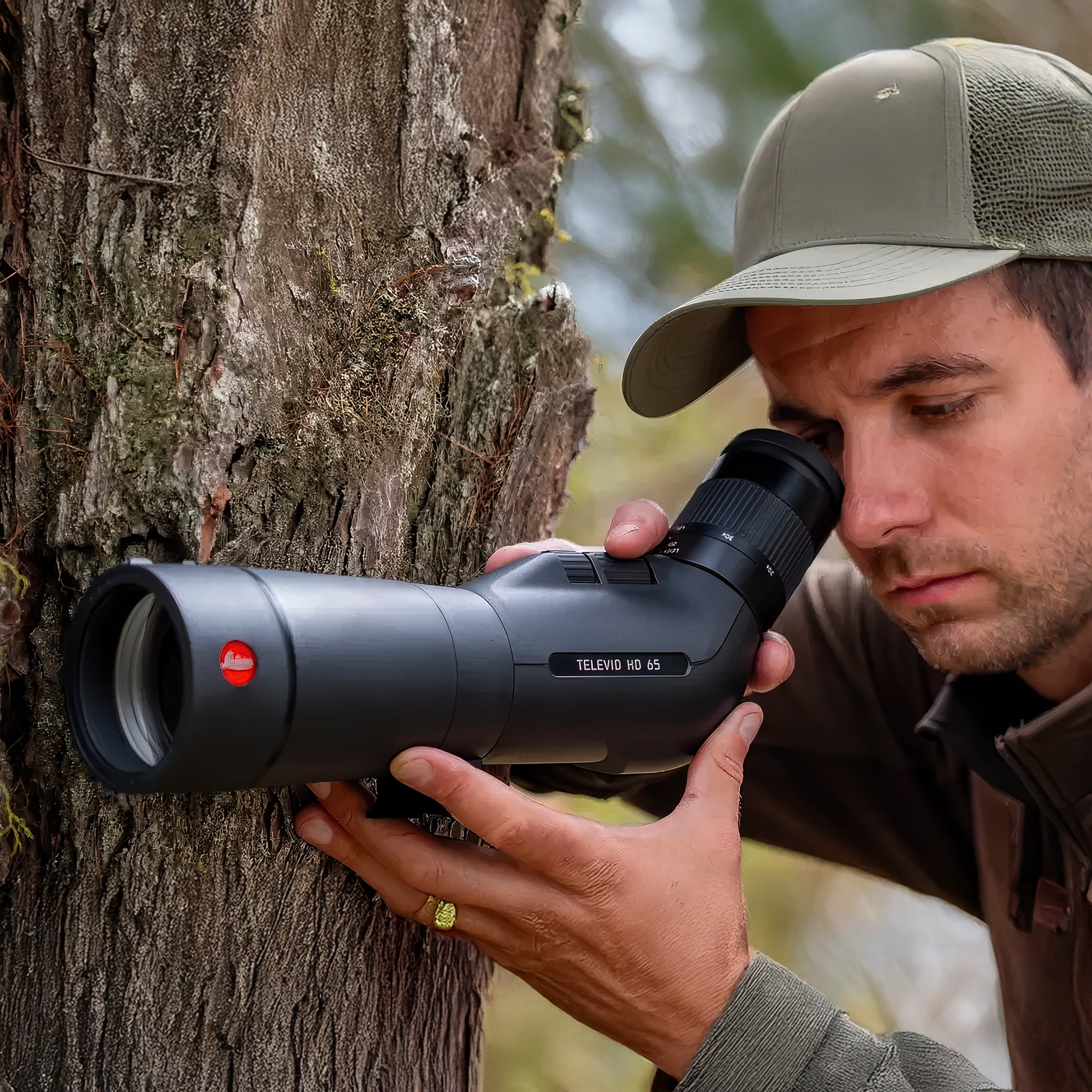 Leica Televid HD 65 20-60x65 Angled Spotting Scope Kit- 40157