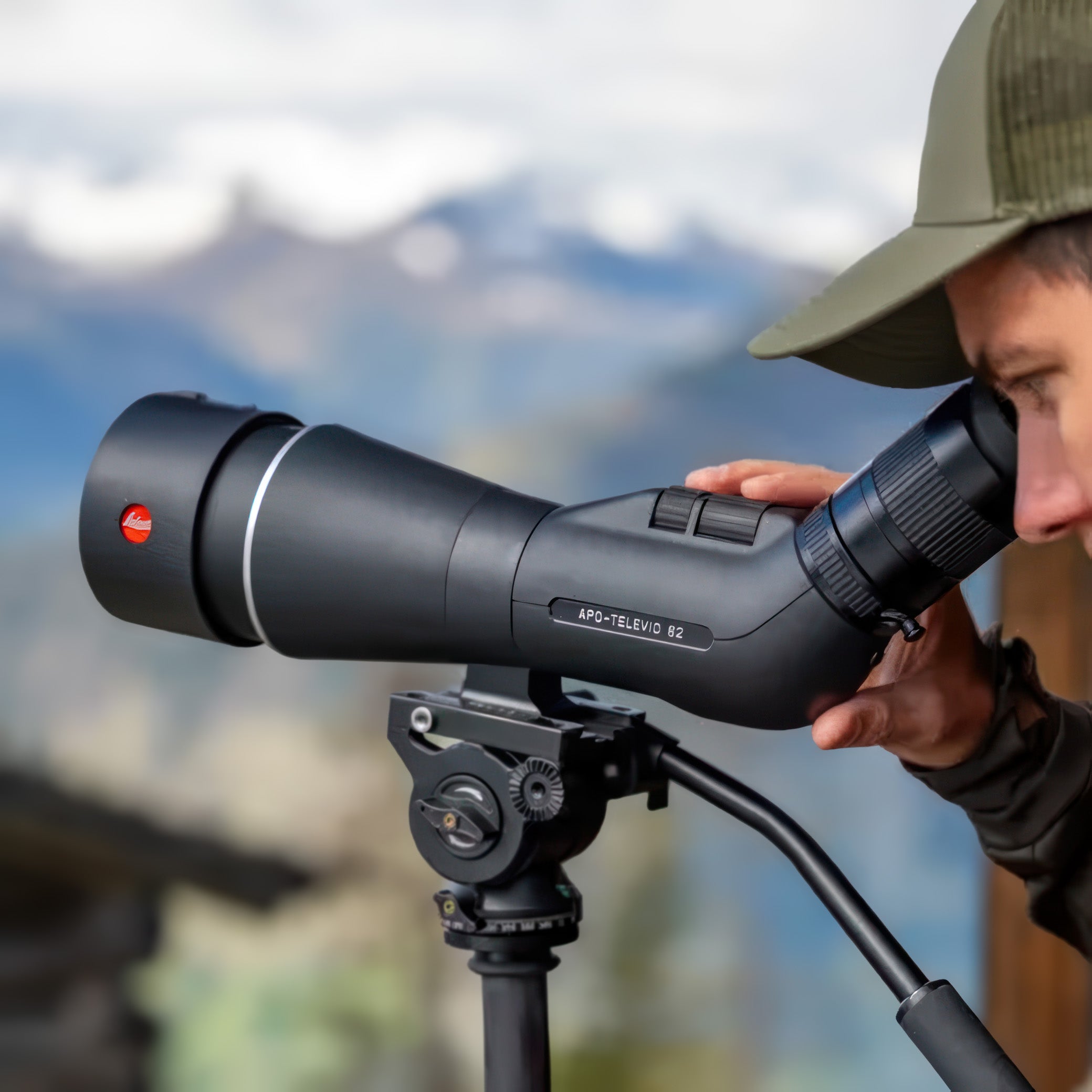 Leica APO-Televid 82 25-50x82 Angled Spotting Scope- 40154
