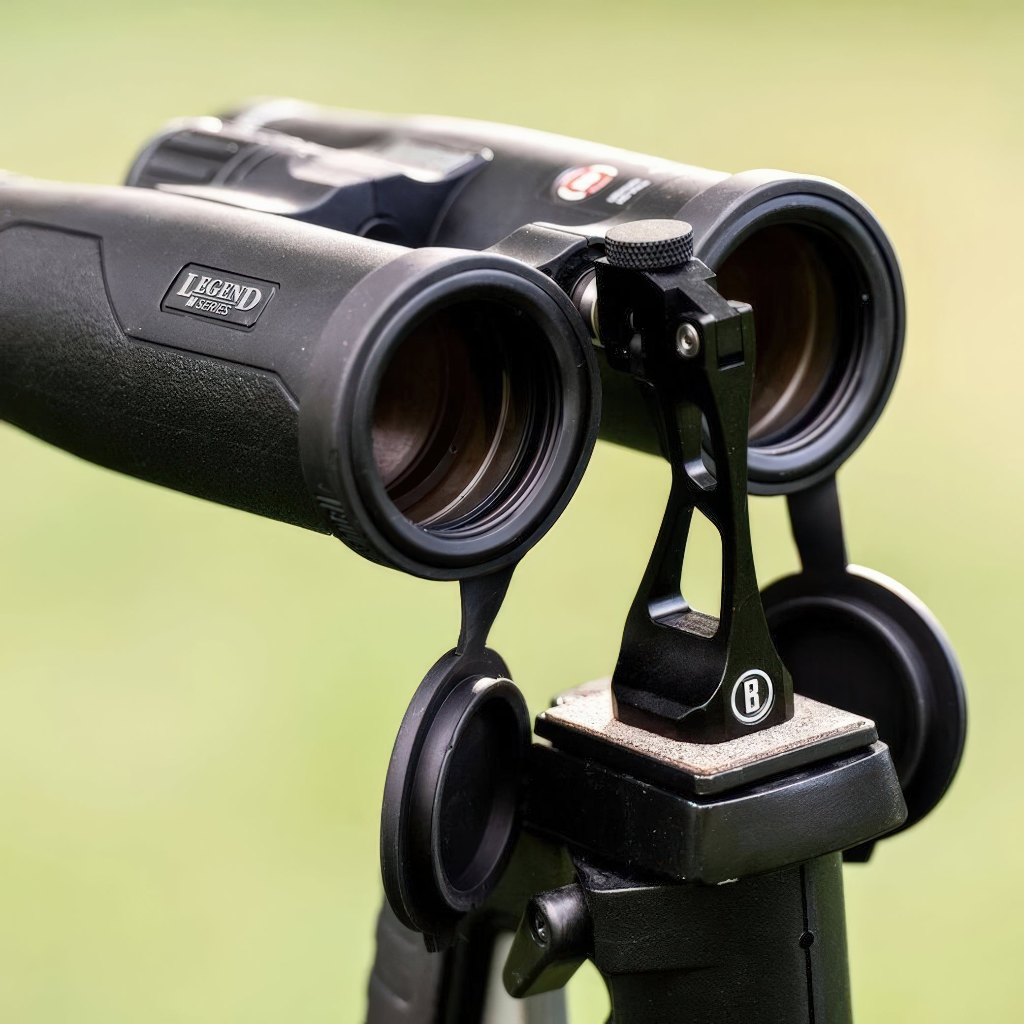 Bushnell Quick Release Binocular Tripod Adapter- BAHQRADPT